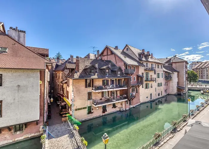 Un Lieu Unique Le Bohème Annecy